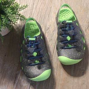 Kids Keen Shoes Size 13